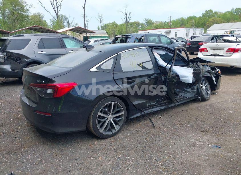 Photo 4 of 2024 Honda Civic TOURING (VIN 2HGFE1F91RH329405)