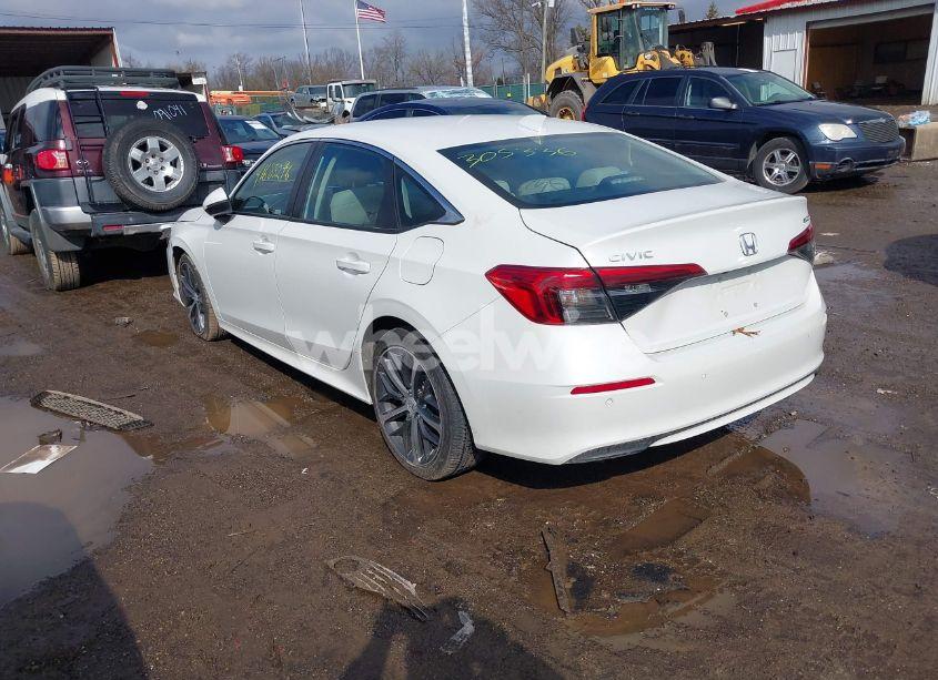 Photo 3 of 2023 Honda Civic TOURING (VIN 2HGFE1F92PH305336)