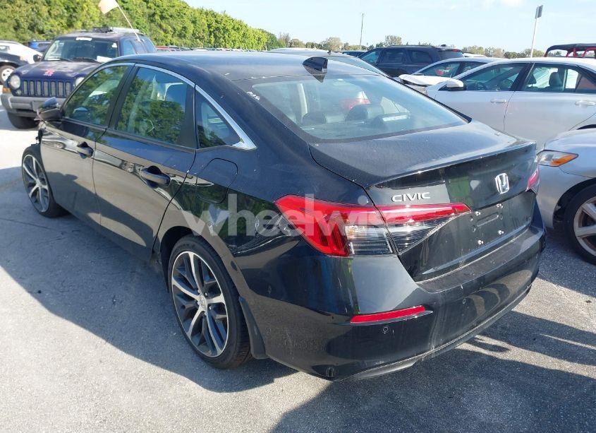 Photo 3 of 2024 Honda Civic TOURING (VIN 2HGFE1F92RH318686)