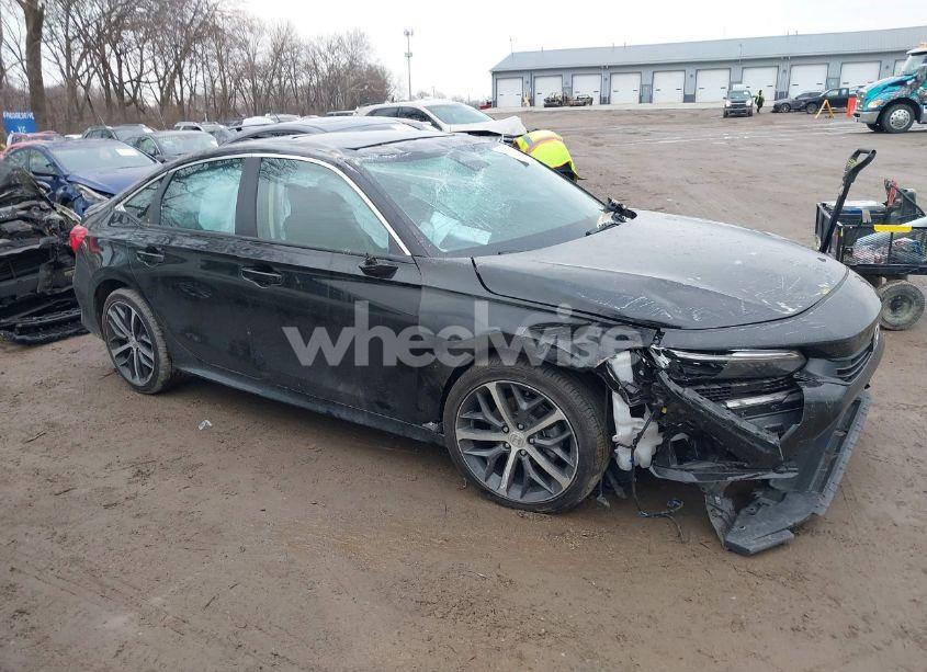 2024 Honda Civic TOURING (VIN 2HGFE1F92RH337092) main photo