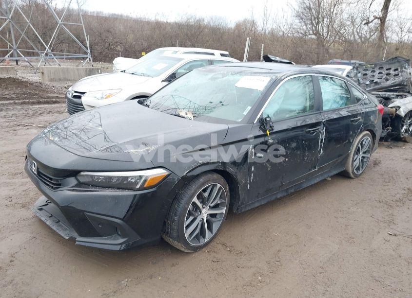 Photo 2 of 2024 Honda Civic TOURING (VIN 2HGFE1F92RH337092)