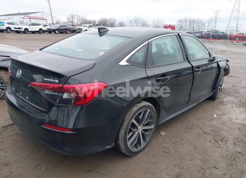 Photo 4 of 2024 Honda Civic TOURING (VIN 2HGFE1F92RH337092)