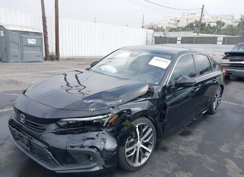 Photo 2 of 2022 Honda Civic TOURING (VIN 2HGFE1F93NH300787)