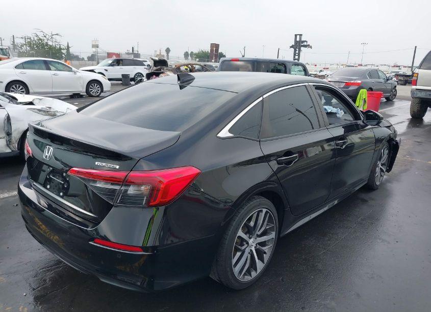 Photo 4 of 2022 Honda Civic TOURING (VIN 2HGFE1F93NH300787)