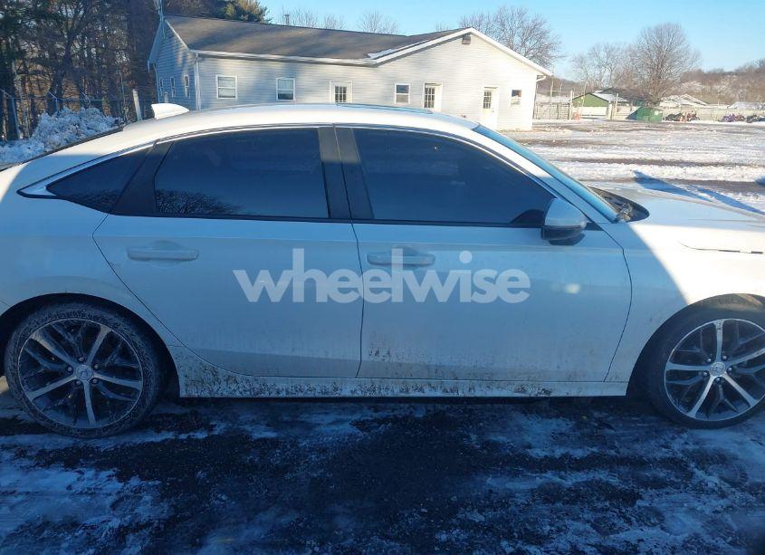 Photo 13 of 2022 Honda Civic TOURING (VIN 2HGFE1F93NH306010)