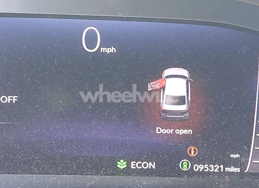 Photo 15 of 2022 Honda Civic TOURING (VIN 2HGFE1F93NH316133)