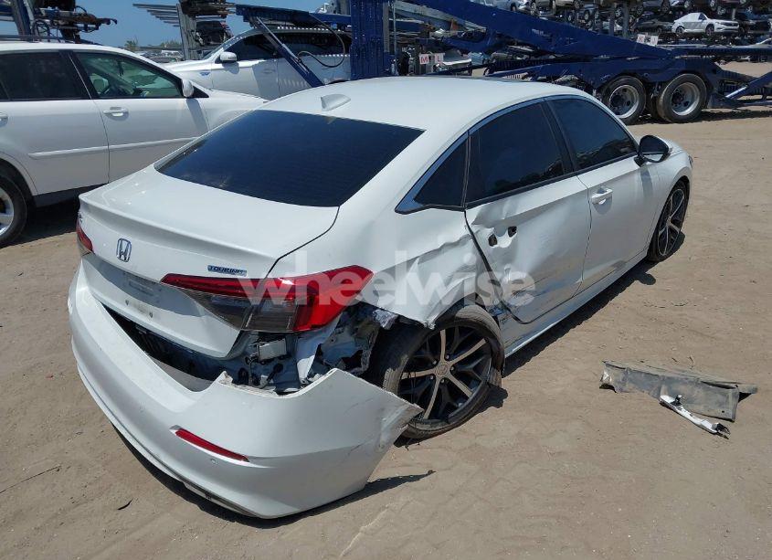 Photo 4 of 2022 Honda Civic TOURING (VIN 2HGFE1F93NH316133)