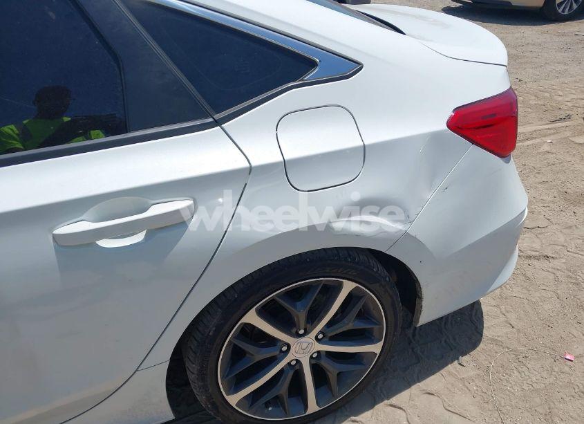 Photo 6 of 2022 Honda Civic TOURING (VIN 2HGFE1F93NH316133)