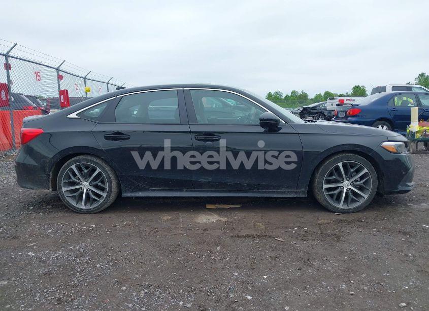 Photo 13 of 2024 Honda Civic TOURING (VIN 2HGFE1F93RH310841)