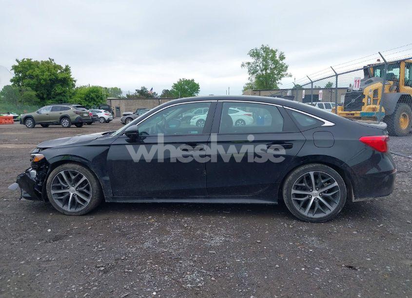 Photo 14 of 2024 Honda Civic TOURING (VIN 2HGFE1F93RH310841)