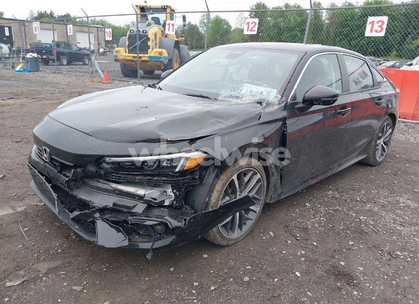 Photo 2 of 2024 Honda Civic TOURING (VIN 2HGFE1F93RH310841)