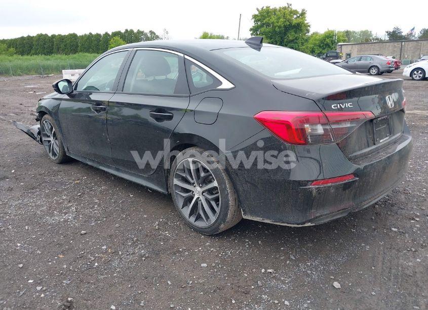 Photo 3 of 2024 Honda Civic TOURING (VIN 2HGFE1F93RH310841)