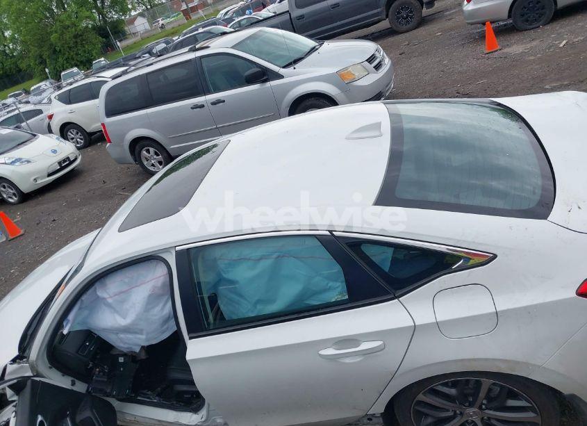 Photo 14 of 2024 Honda Civic TOURING (VIN 2HGFE1F93RH341247)