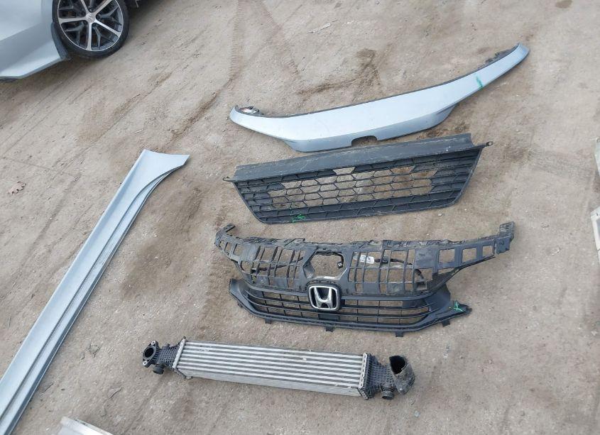 Photo 22 of 2022 Honda Civic TOURING (VIN 2HGFE1F94NH300636)