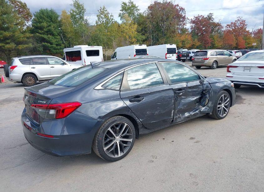 Photo 4 of 2022 Honda Civic TOURING (VIN 2HGFE1F94NH302693)