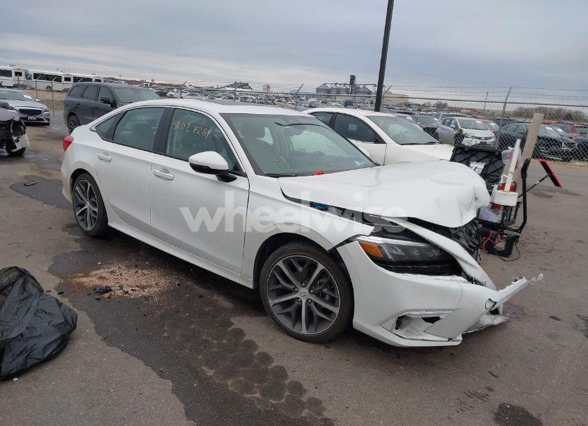 2024 Honda Civic TOURING (VIN 2HGFE1F94RH306104) main photo