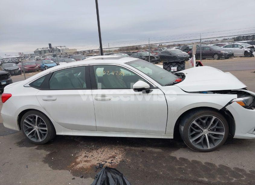 Photo 13 of 2024 Honda Civic TOURING (VIN 2HGFE1F94RH306104)