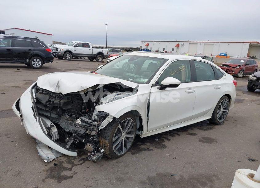 Photo 2 of 2024 Honda Civic TOURING (VIN 2HGFE1F94RH306104)