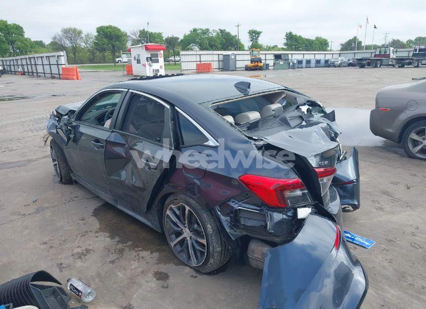 Photo 3 of 2024 Honda Civic TOURING (VIN 2HGFE1F94RH317085)