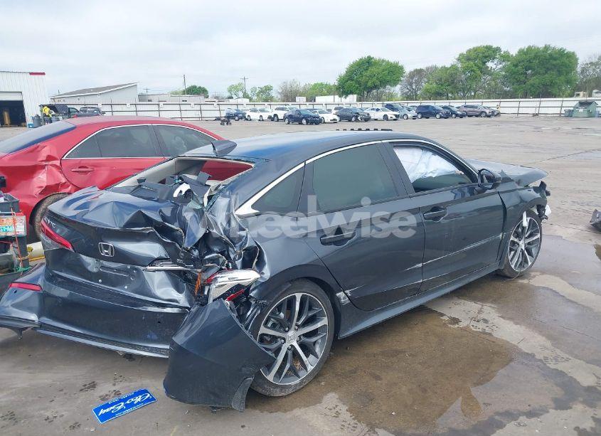 Photo 4 of 2024 Honda Civic TOURING (VIN 2HGFE1F94RH317085)