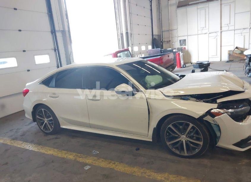 Photo 13 of 2024 Honda Civic TOURING (VIN 2HGFE1F94RH318141)