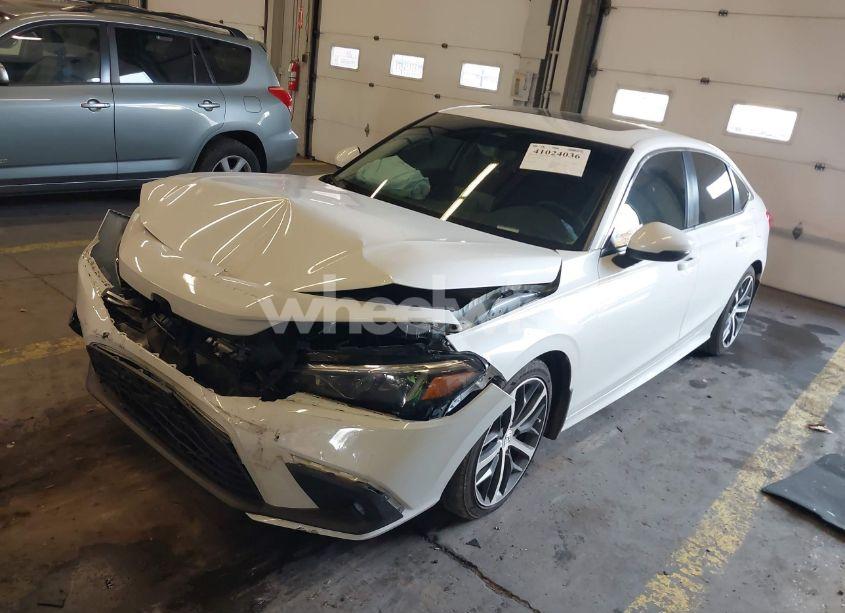 Photo 2 of 2024 Honda Civic TOURING (VIN 2HGFE1F94RH318141)