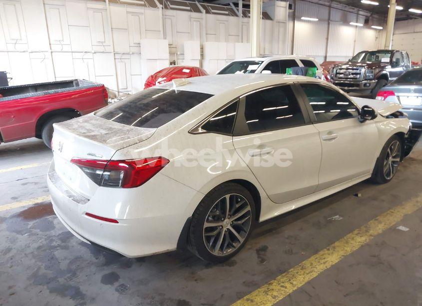 Photo 4 of 2024 Honda Civic TOURING (VIN 2HGFE1F94RH318141)