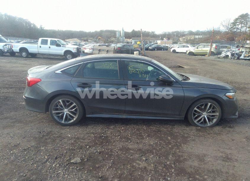 Photo 12 of 2022 Honda Civic TOURING (VIN 2HGFE1F95NH306297)