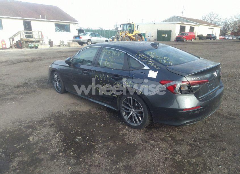 Photo 3 of 2022 Honda Civic TOURING (VIN 2HGFE1F95NH306297)