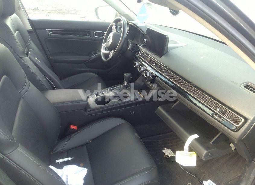 Photo 5 of 2022 Honda Civic TOURING (VIN 2HGFE1F95NH306297)