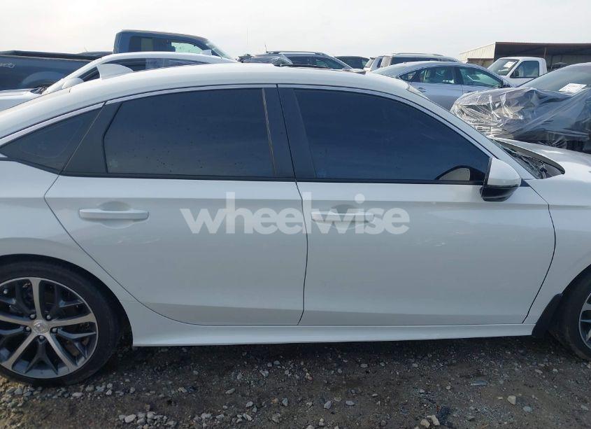 Photo 13 of 2024 Honda Civic TOURING (VIN 2HGFE1F95RH317726)