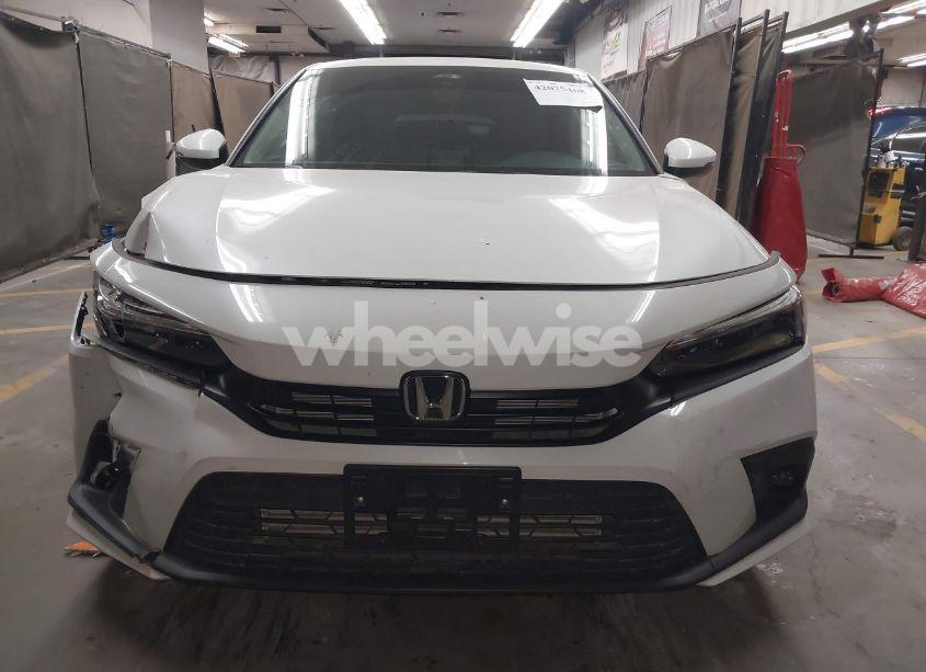 Photo 12 of 2022 Honda Civic TOURING (VIN 2HGFE1F96NH302825)