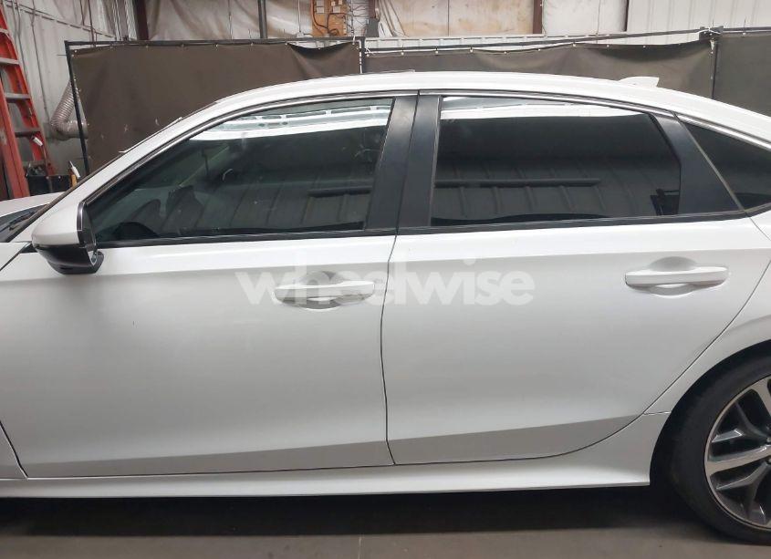 Photo 14 of 2022 Honda Civic TOURING (VIN 2HGFE1F96NH302825)