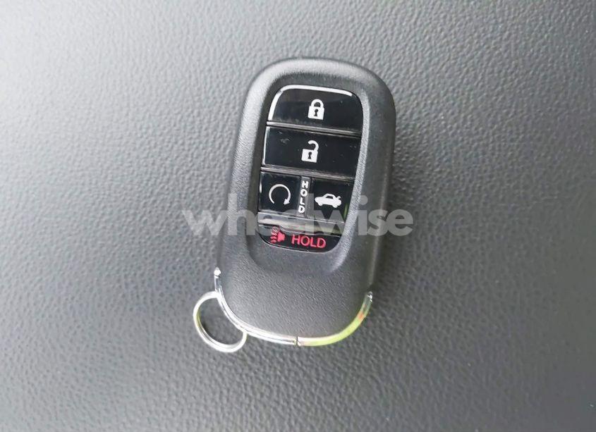 Photo 11 of 2022 Honda Civic TOURING (VIN 2HGFE1F97NH306219)