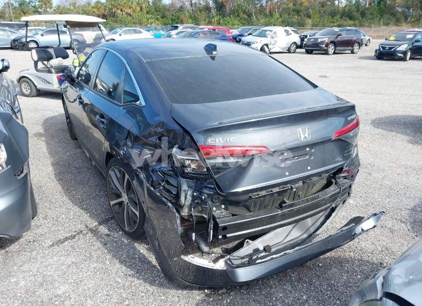 Photo 3 of 2022 Honda Civic TOURING (VIN 2HGFE1F97NH306219)