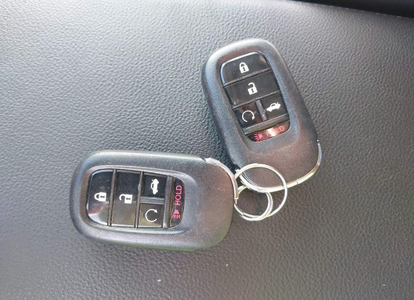 Photo 11 of 2022 Honda Civic TOURING (VIN 2HGFE1F97NH311582)