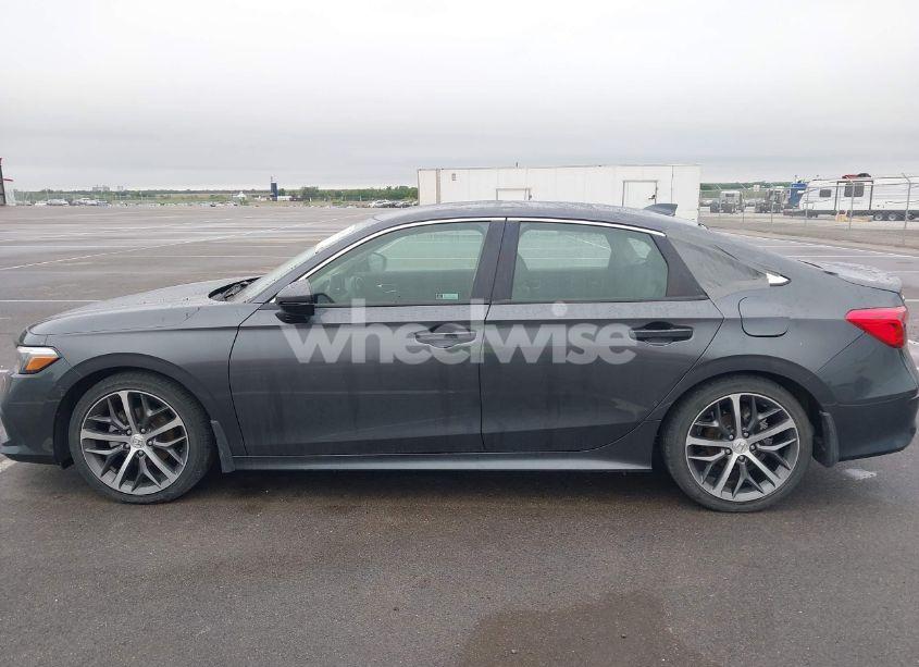 Photo 14 of 2022 Honda Civic TOURING (VIN 2HGFE1F97NH319651)