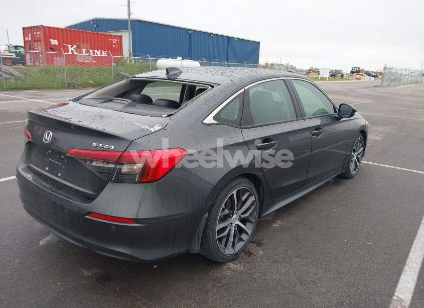 Photo 4 of 2022 Honda Civic TOURING (VIN 2HGFE1F97NH319651)