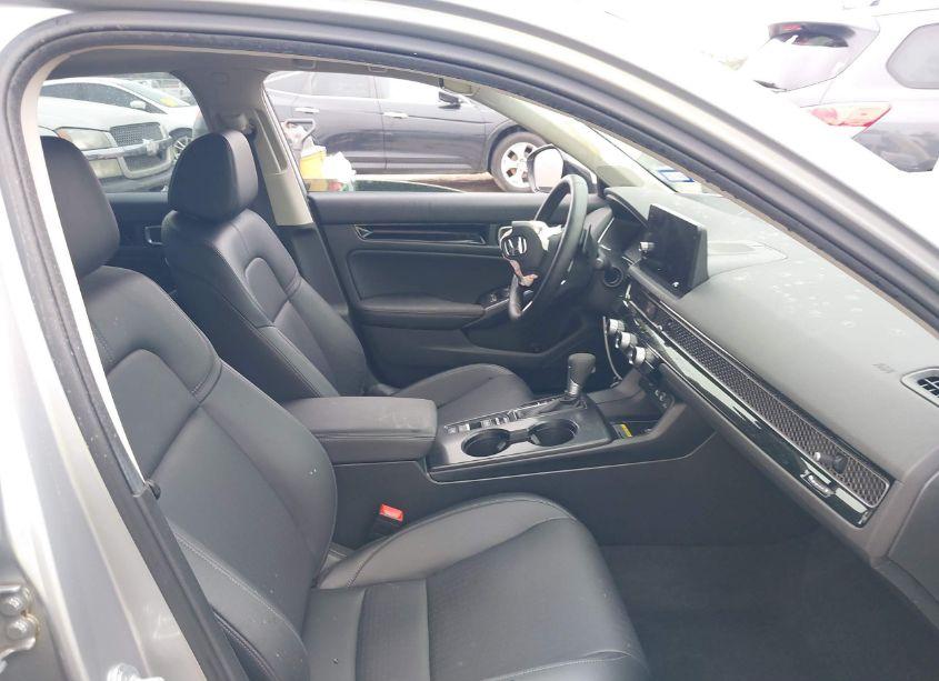 Photo 5 of 2024 Honda Civic TOURING (VIN 2HGFE1F97RH321924)