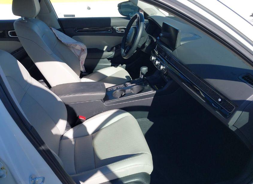 Photo 5 of 2024 Honda Civic TOURING (VIN 2HGFE1F97RH324189)