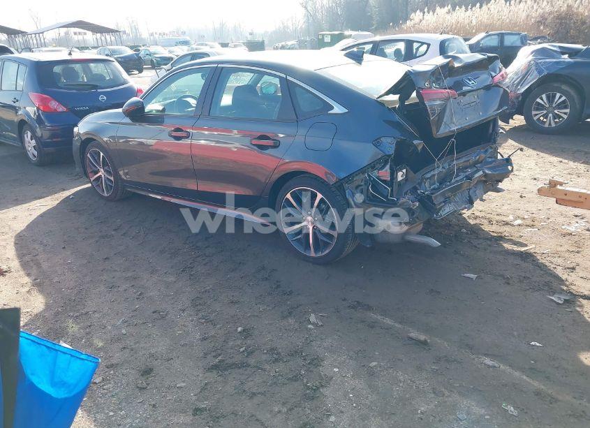 Photo 3 of 2024 Honda Civic TOURING (VIN 2HGFE1F97RH337900)