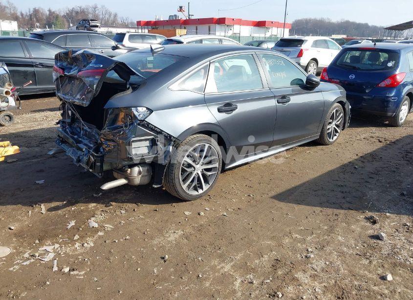 Photo 4 of 2024 Honda Civic TOURING (VIN 2HGFE1F97RH337900)