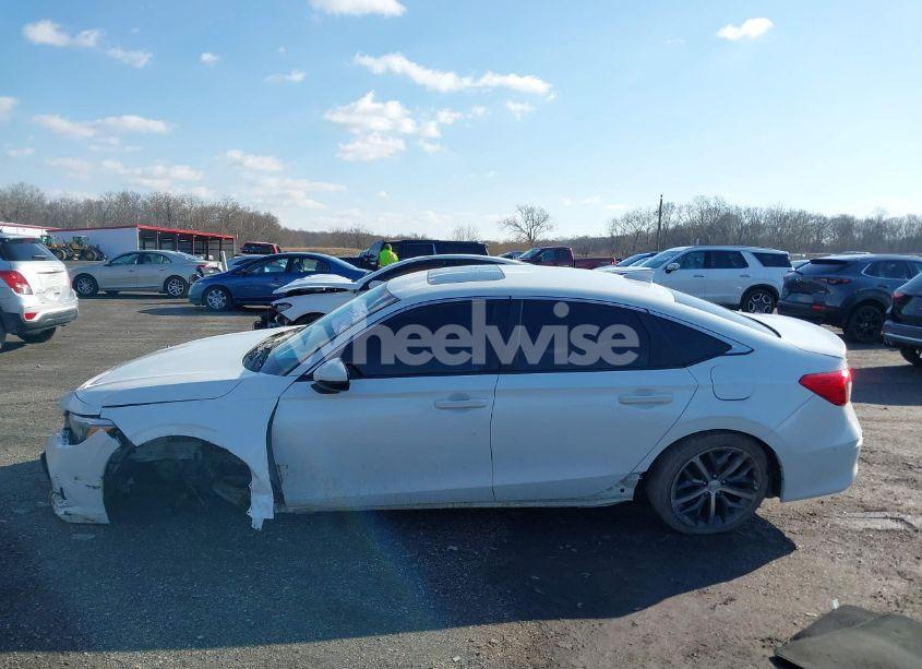 Photo 14 of 2022 Honda Civic TOURING (VIN 2HGFE1F98NH305029)