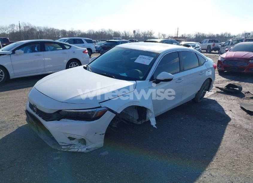 Photo 2 of 2022 Honda Civic TOURING (VIN 2HGFE1F98NH305029)