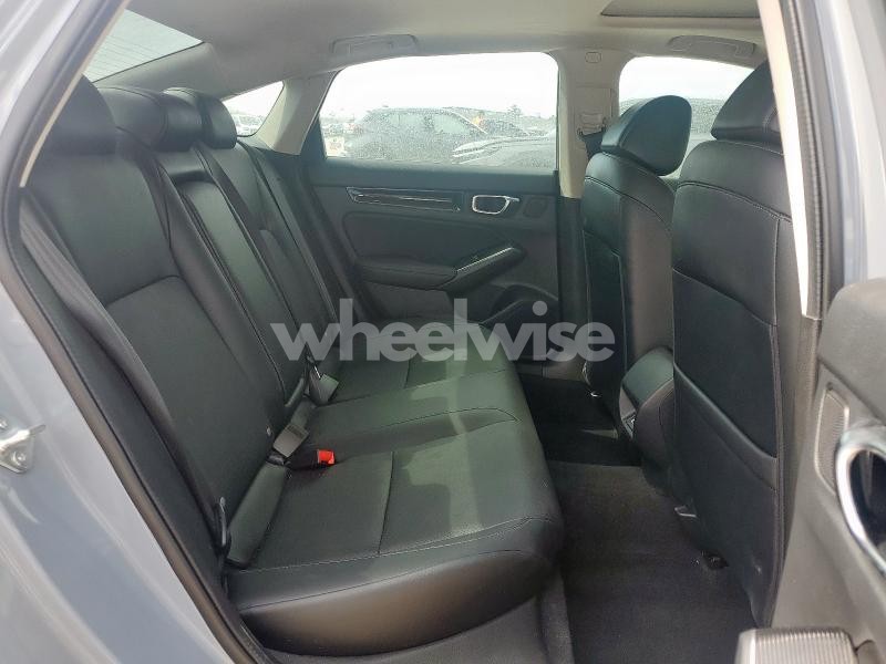Photo 4 of 2022 HONDA CIVIC TOURING (VIN 2HGFE1F98NH327127)