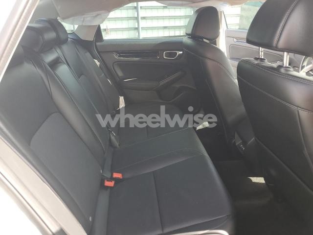 Photo 4 of 2024 HONDA CIVIC TOURING (VIN 2HGFE1F98RH300029)