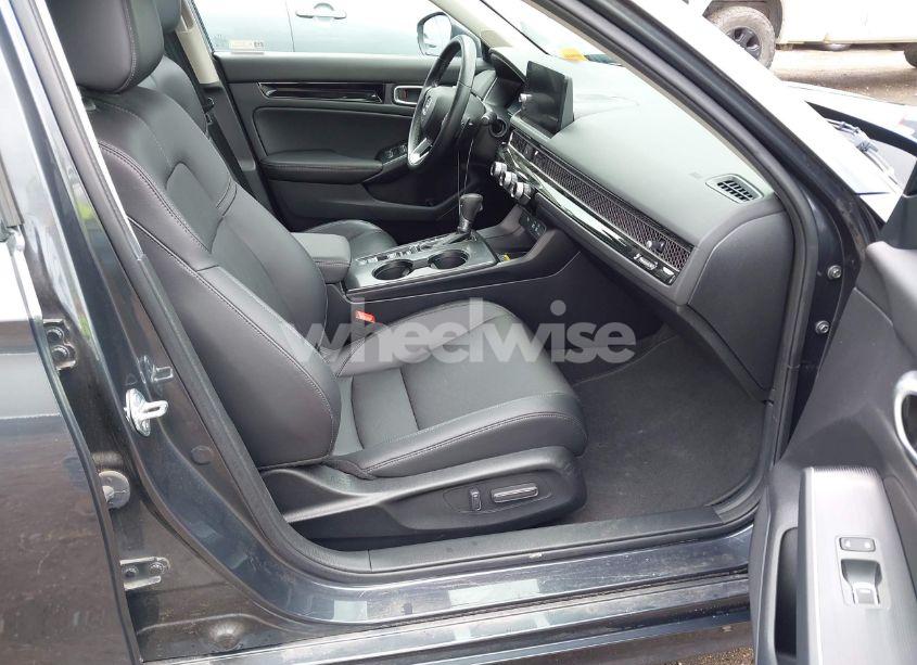 Photo 5 of 2024 Honda Civic TOURING (VIN 2HGFE1F98RH304906)