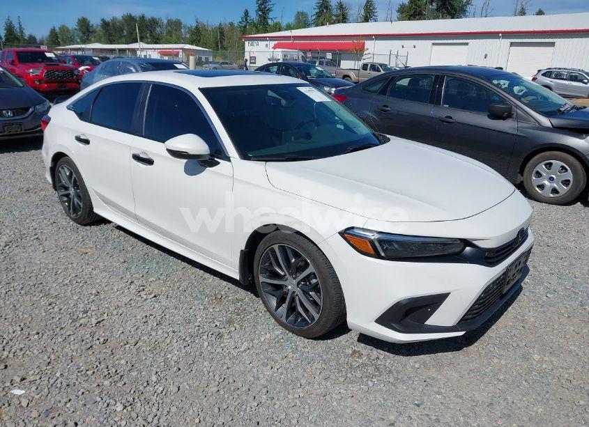 2024 Honda Civic TOURING (VIN 2HGFE1F98RH339977) main photo