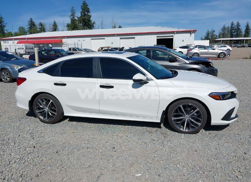 Photo 13 of 2024 Honda Civic TOURING (VIN 2HGFE1F98RH339977)