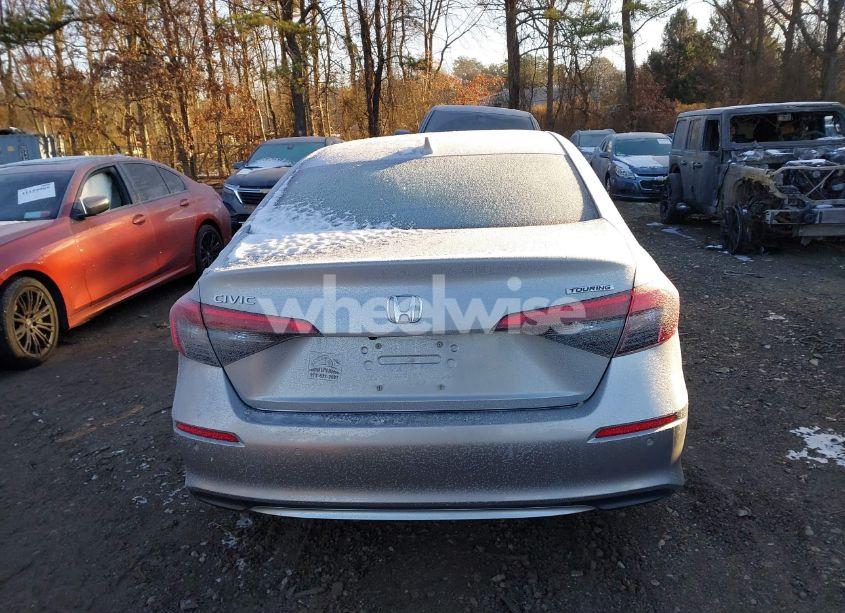Photo 16 of 2022 Honda Civic TOURING (VIN 2HGFE1F99NH300034)